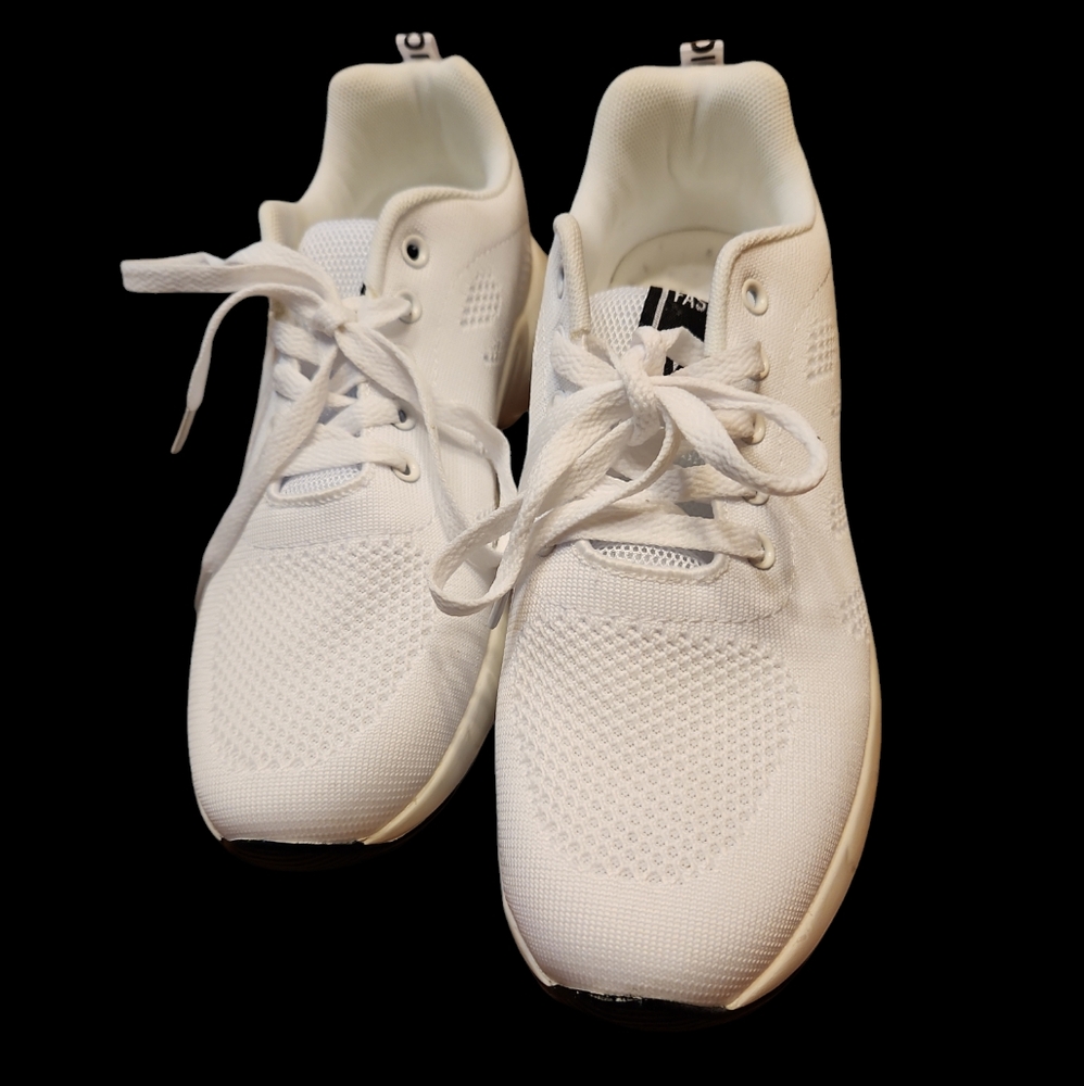 Shein white tennie shoes Size 39